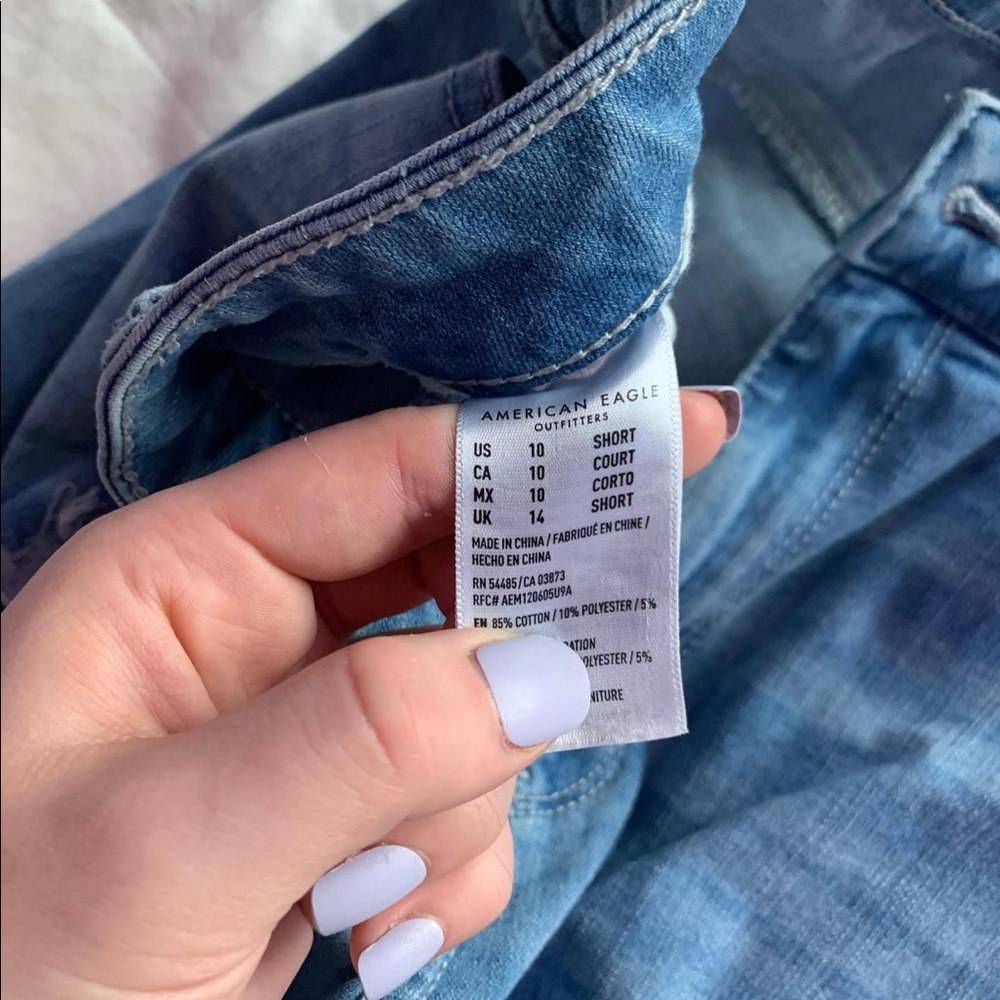 AE RIPPED STRETCH JEANS!! - Picture 4 of 5